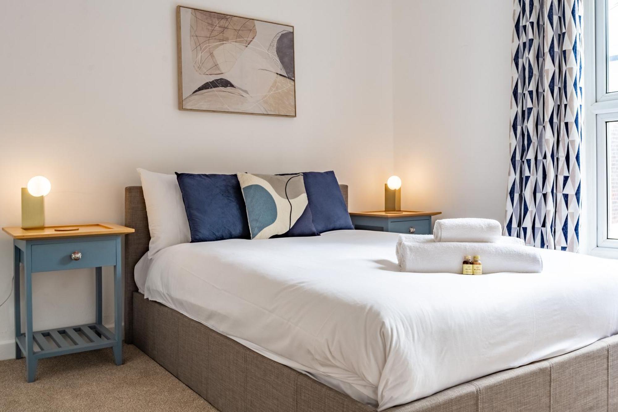 ノリッチSwift Host Golden Triangle 2 Bed With Parkingアパートメント エクステリア 写真
